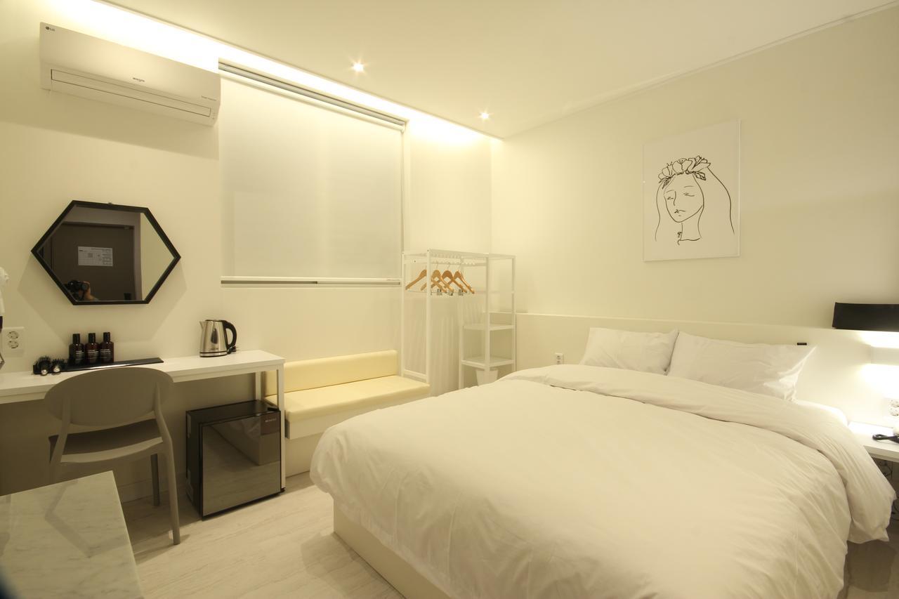Hotel Yam Yeosu Hakdong Exterior foto